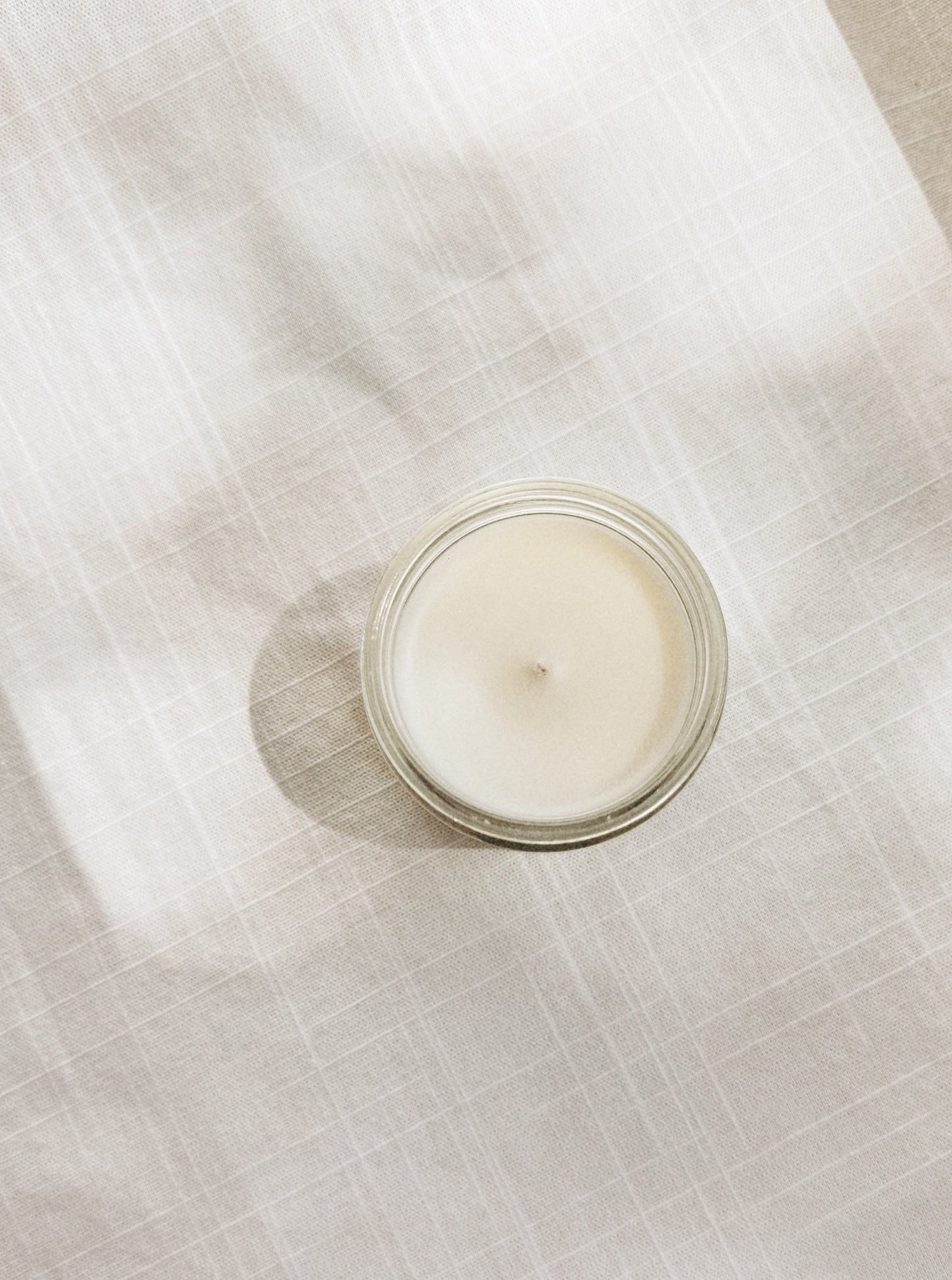 CALMLY SCENTED CANDLE